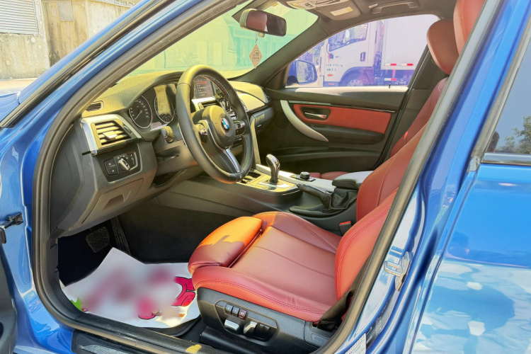 BMW 3 Series 2017 immagine di auto #16