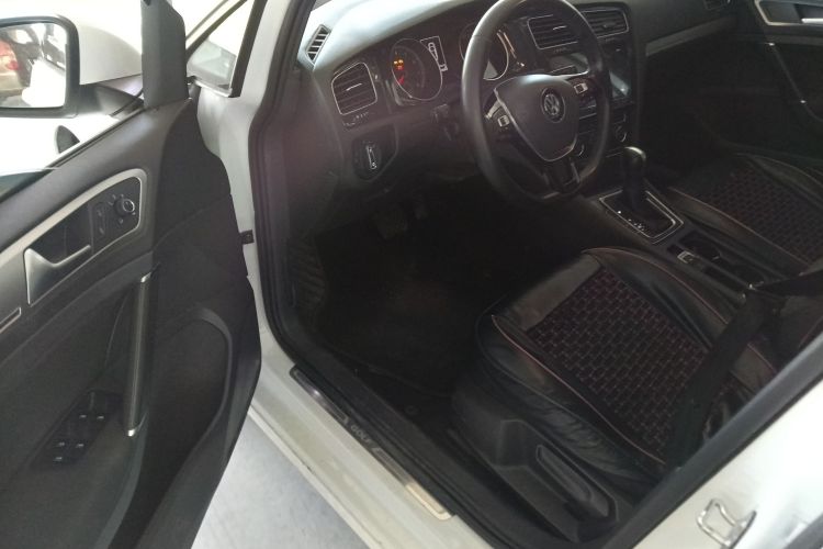 Volkswagen Golf 2020 imagen de coche #16