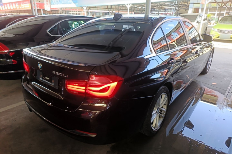 BMW 3 Series 2017 #7 BMW 3 Series 2017 car image #7