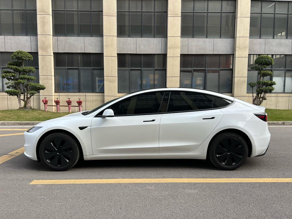 Tesla Model 3 2025 #4 Tesla Model 3 2025 car image #4