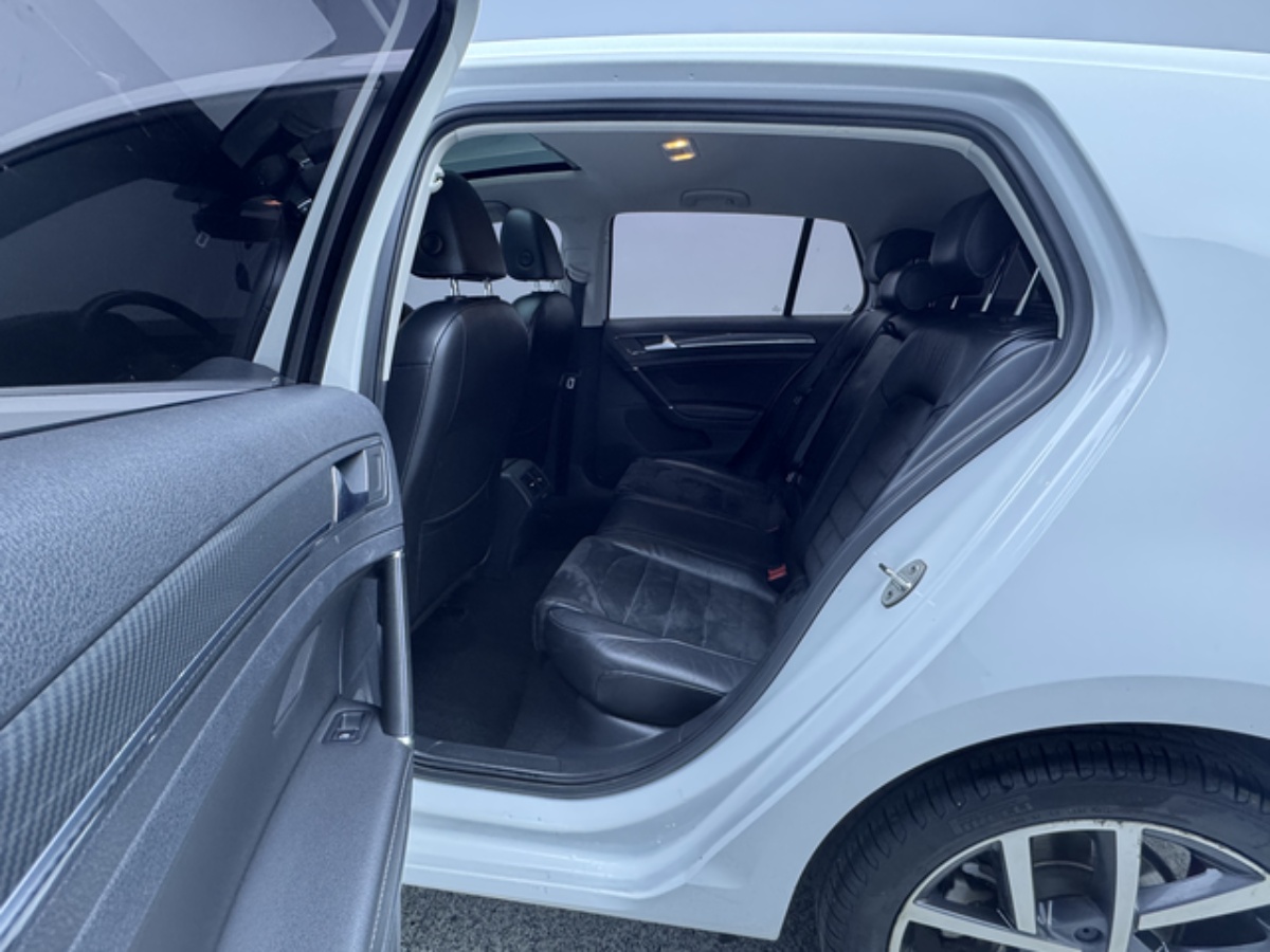 Volkswagen Golf 2018 imagen de coche #5
