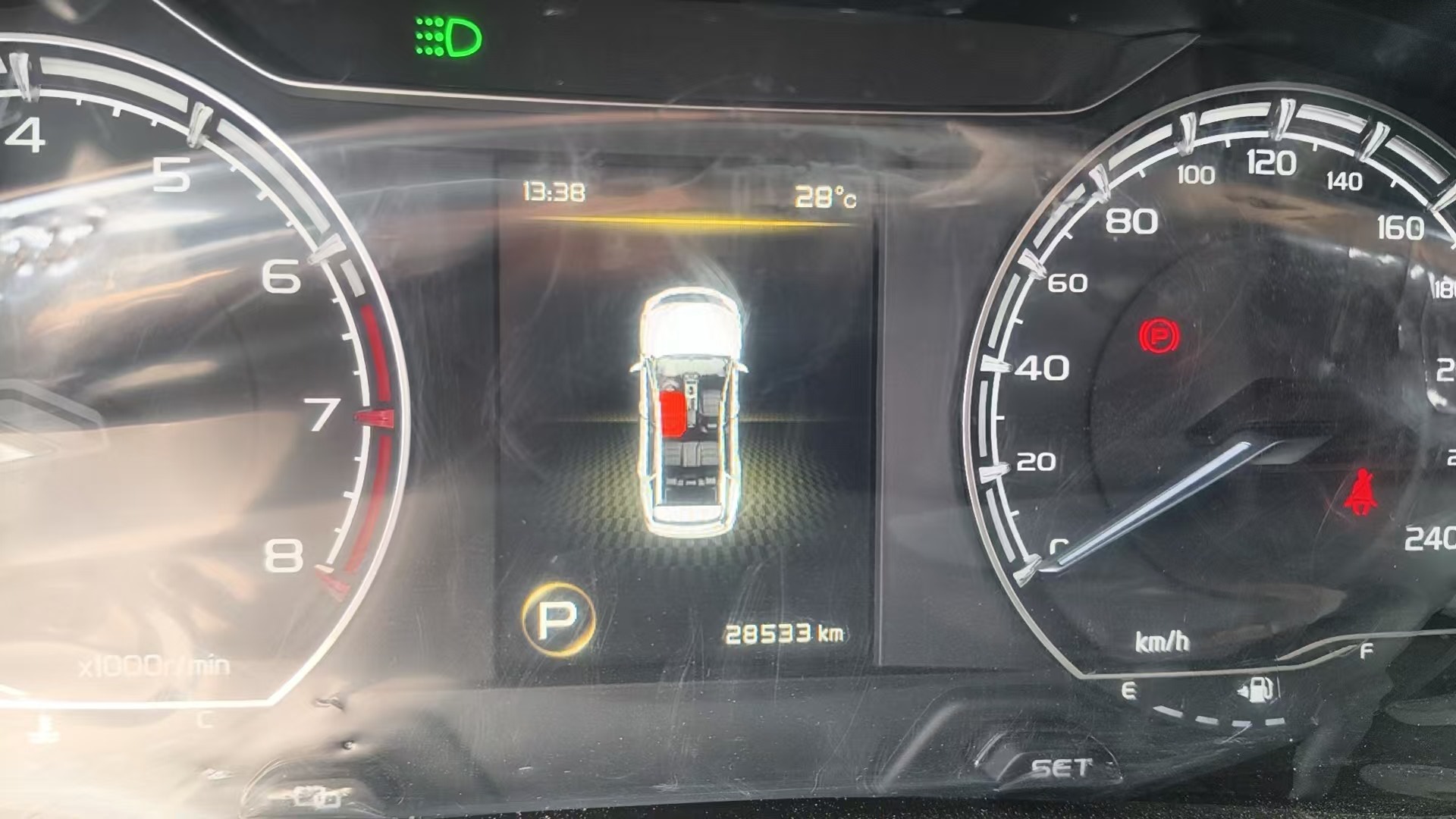 GEELY Vision X6 2023 immagine di auto #6
