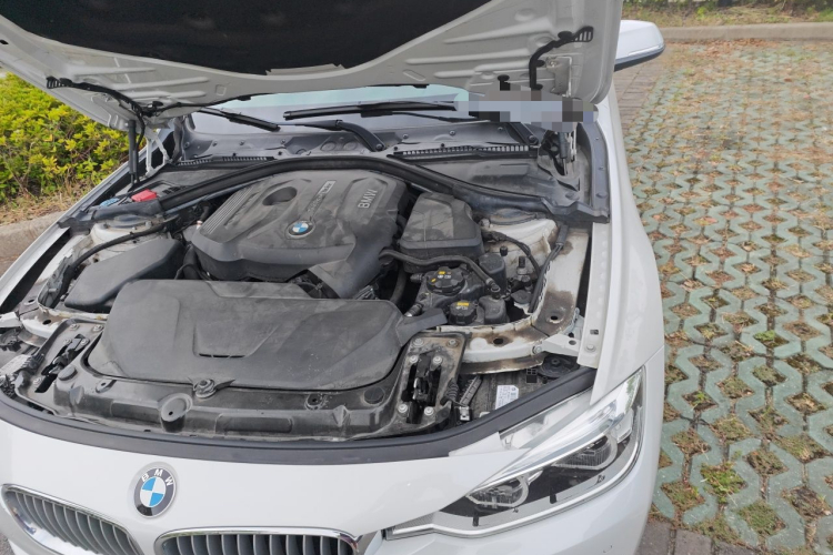 BMW 3 Series 2018 #23 BMW 3 Series 2018 car image #23