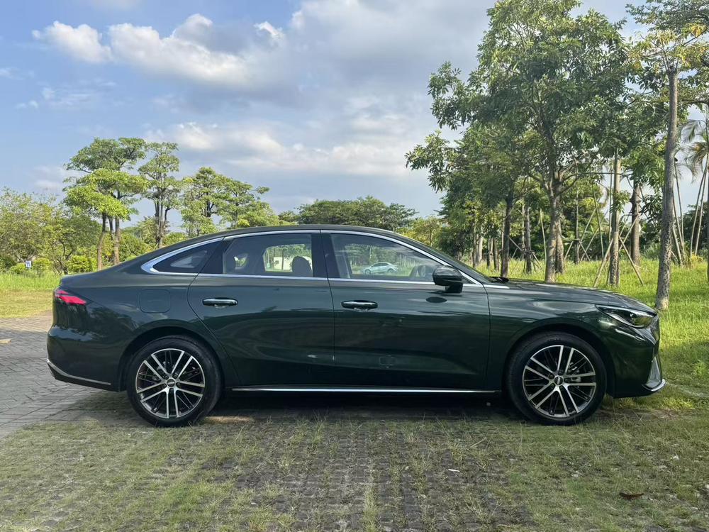 GEELY Emgrand 2025 #6 GEELY Emgrand 2025 car image #6