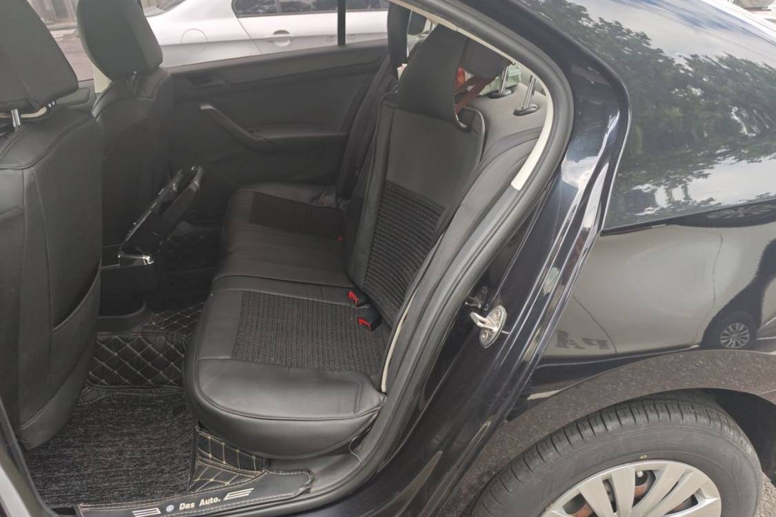 Volkswagen Santana 2017 #19 Volkswagen Santana 2017 car image #19