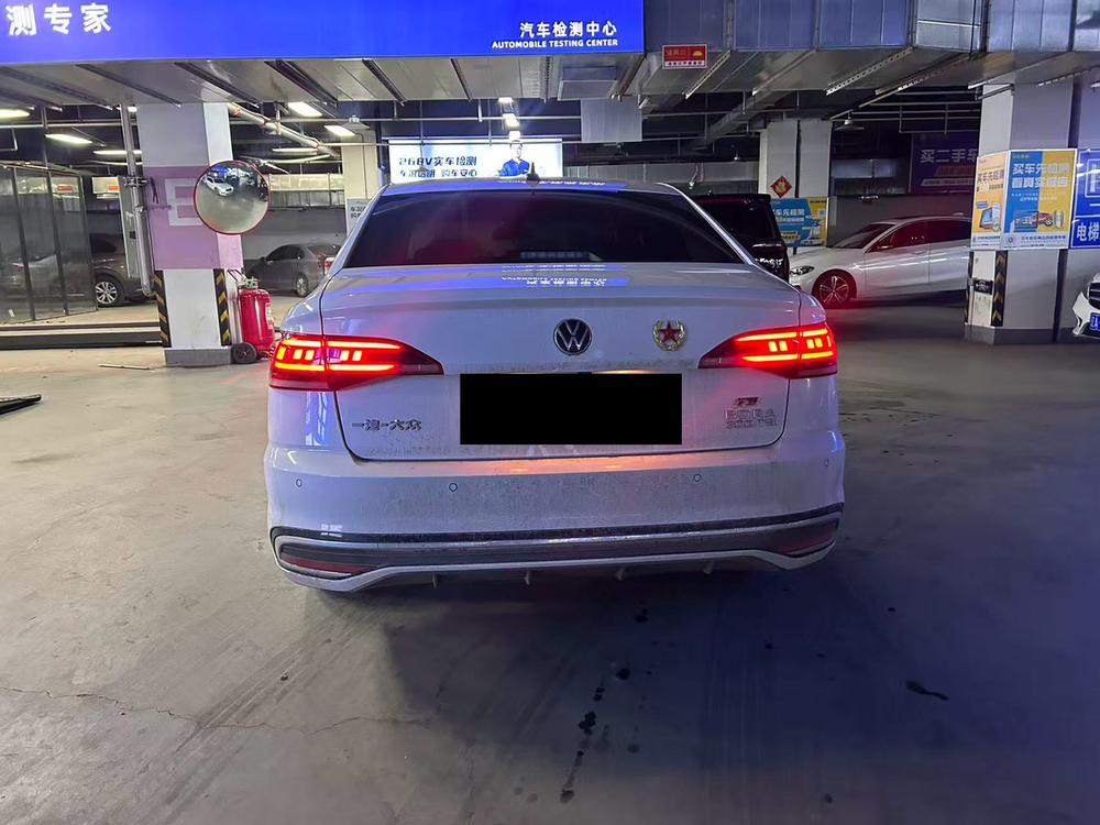 Volkswagen Bora 2025 car image #5