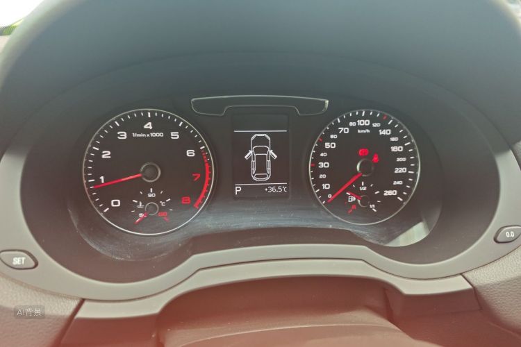 Audi Q3 2018 #13 Audi Q3 2018 car image #13