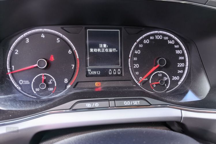 Volkswagen T-Cross 2021 صورة سيارة #13