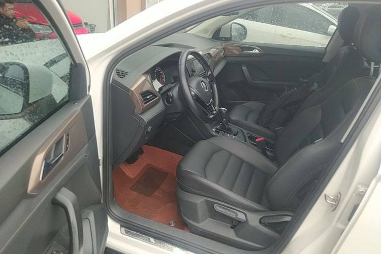 Volkswagen Tharu 2019 #16 Volkswagen Tharu 2019 car image #16