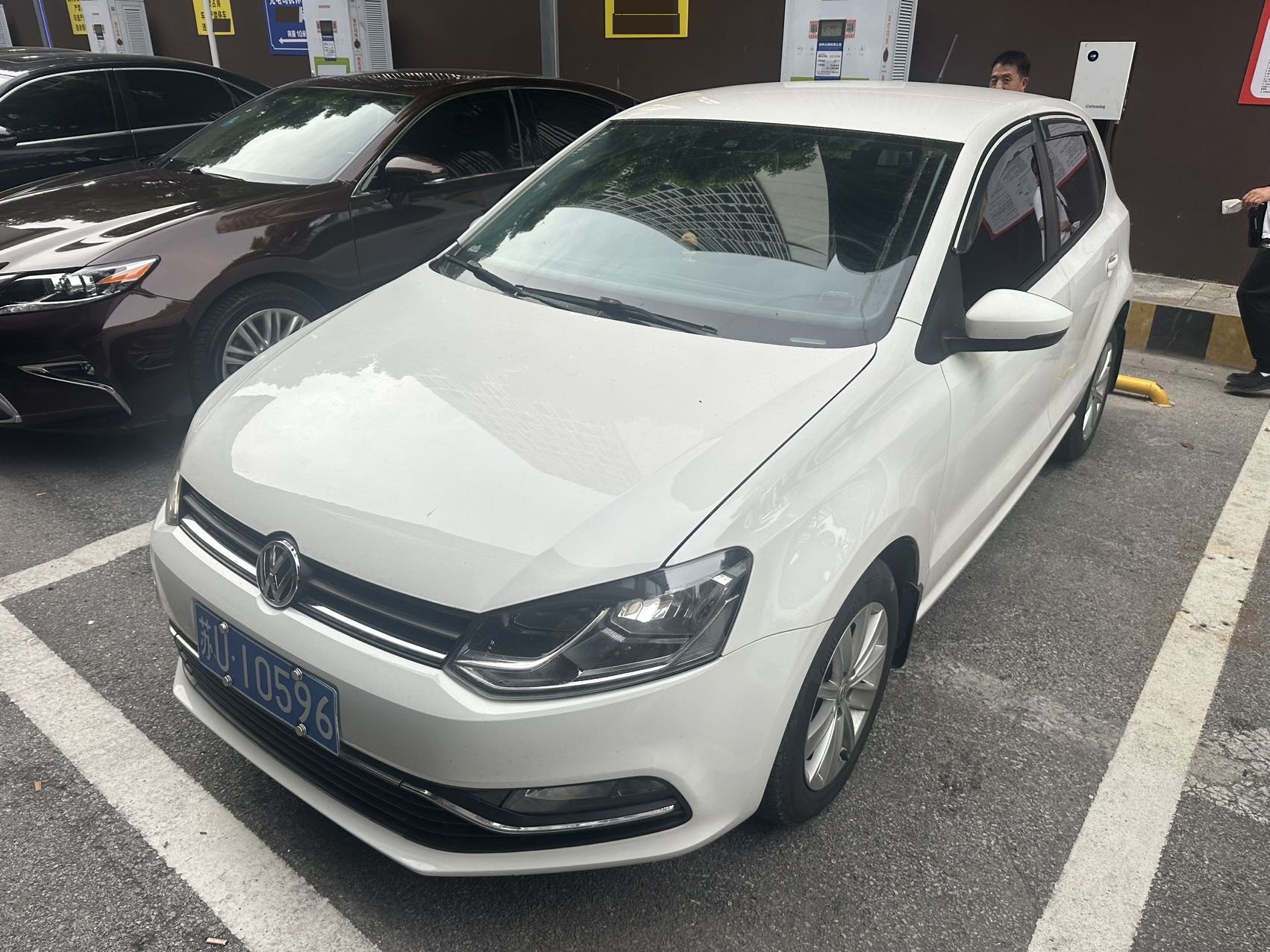 Volkswagen Polo 2014 car image 