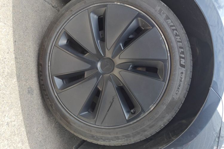 Tesla Model 3 2024 #9 Tesla Model 3 2024 car image #9
