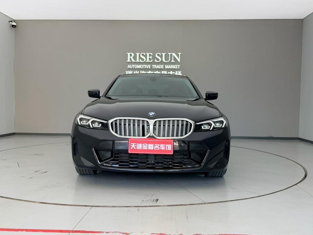 BMW 3 Series 2023 #2 BMW 3 Series 2023 car image #2