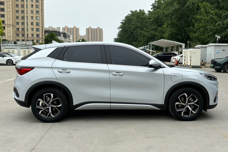 BYD Yuan Plus 2023 car image #9