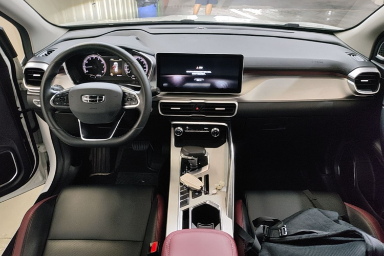 GEELY Coolray 2022 car image #10
