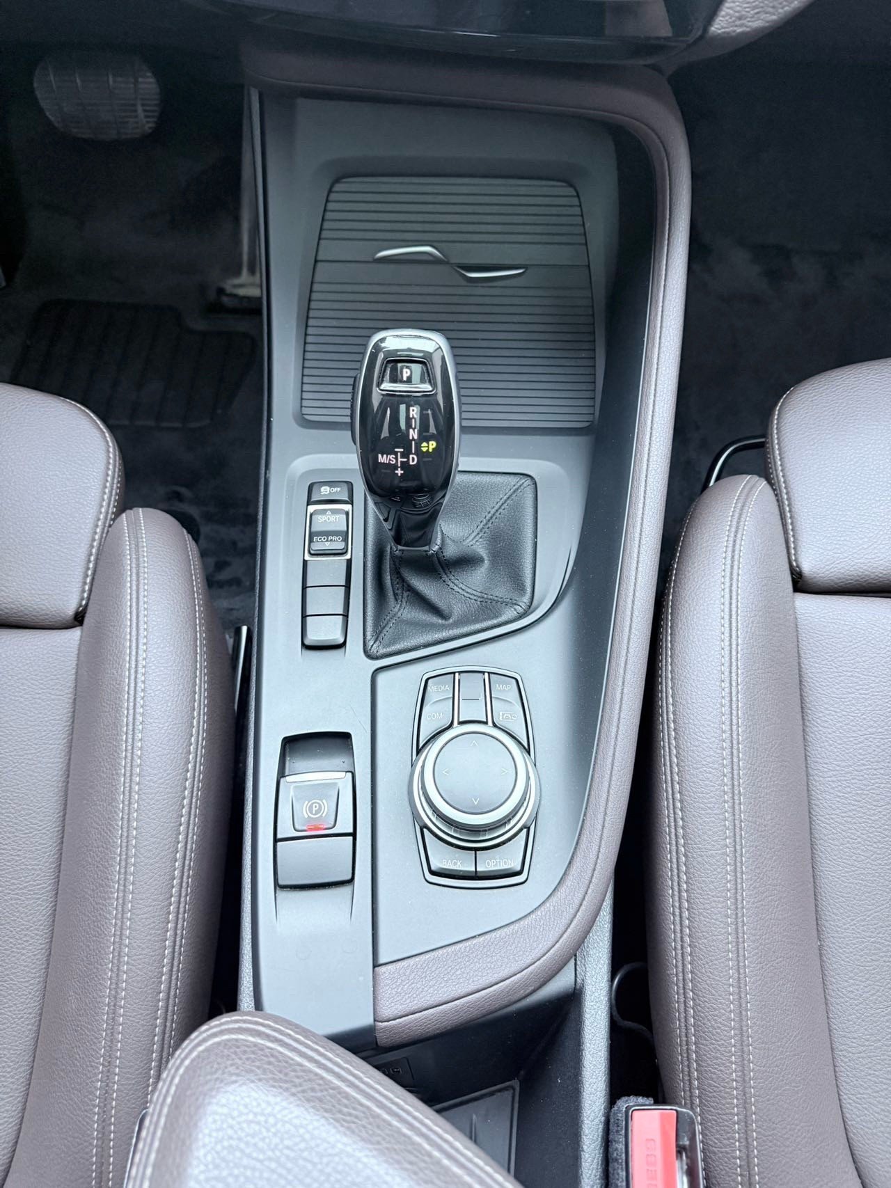 2022 car image #11