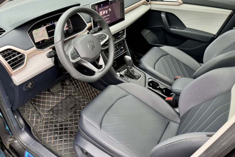 Volkswagen Tharu 2024 car image #11