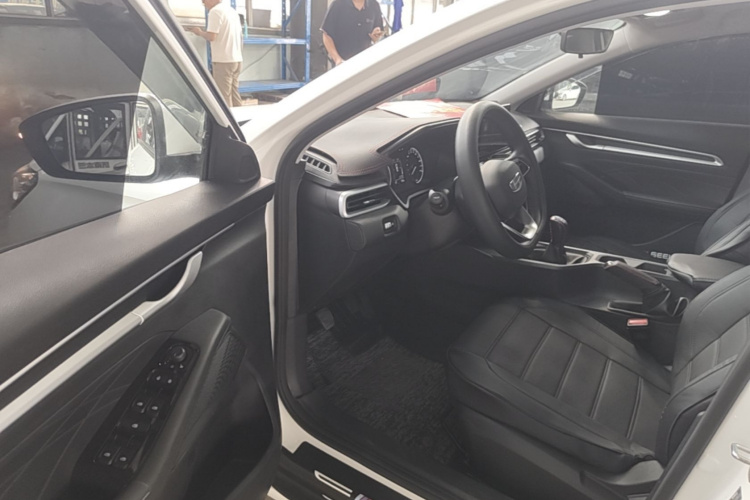 GEELY Emgrand 2026 #16 GEELY Emgrand 2026 image de voiture #16