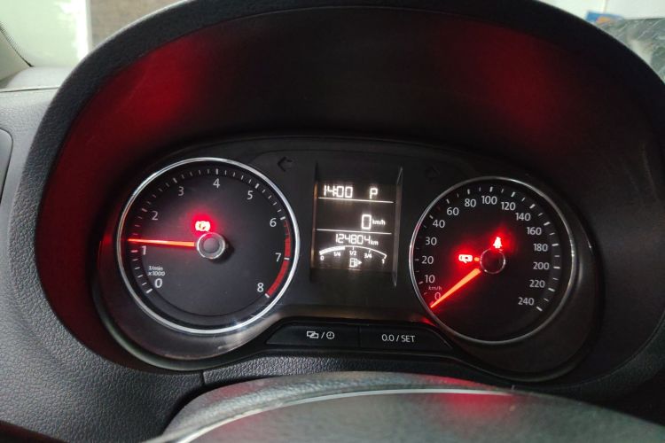 Volkswagen Polo 2016 صورة سيارة #12