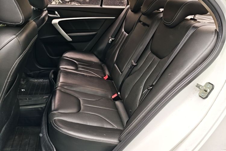 GEELY Emgrand 2017 #17 GEELY Emgrand 2017 car image #17