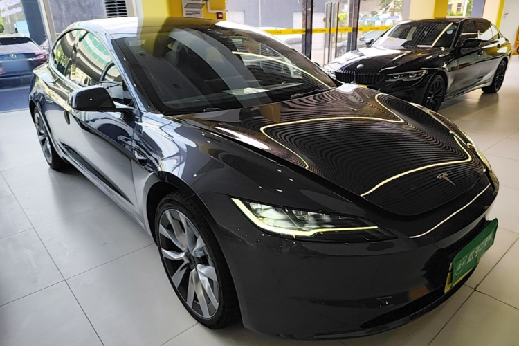 Tesla Model 3 2024 #4 Tesla Model 3 2024 car image #4