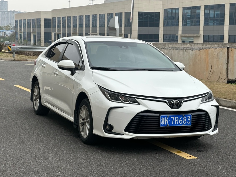 Toyota Corolla 2023 car image #2
