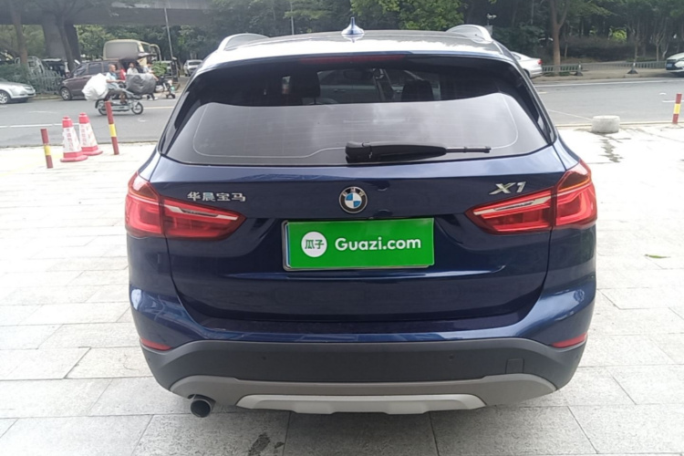 BMW X1 2018 #4 BMW X1 2018 car image #4
