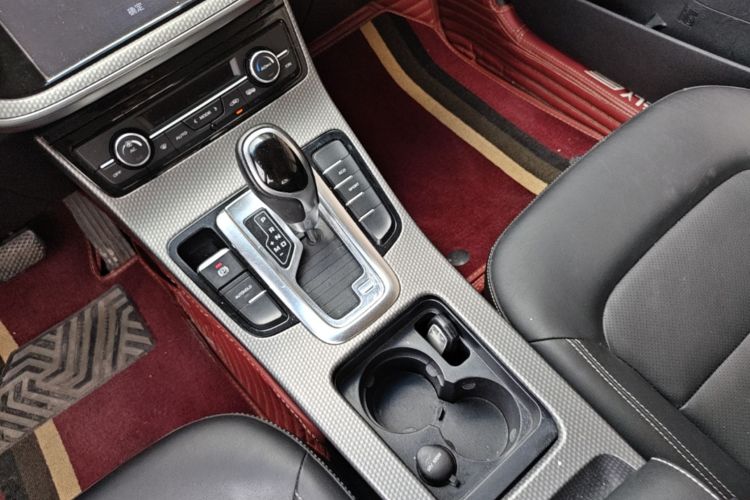 GEELY Emgrand GS 2016 car image #14