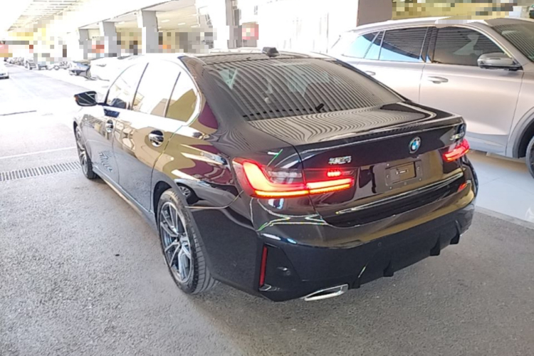 BMW 3 Series 2024 car image #7