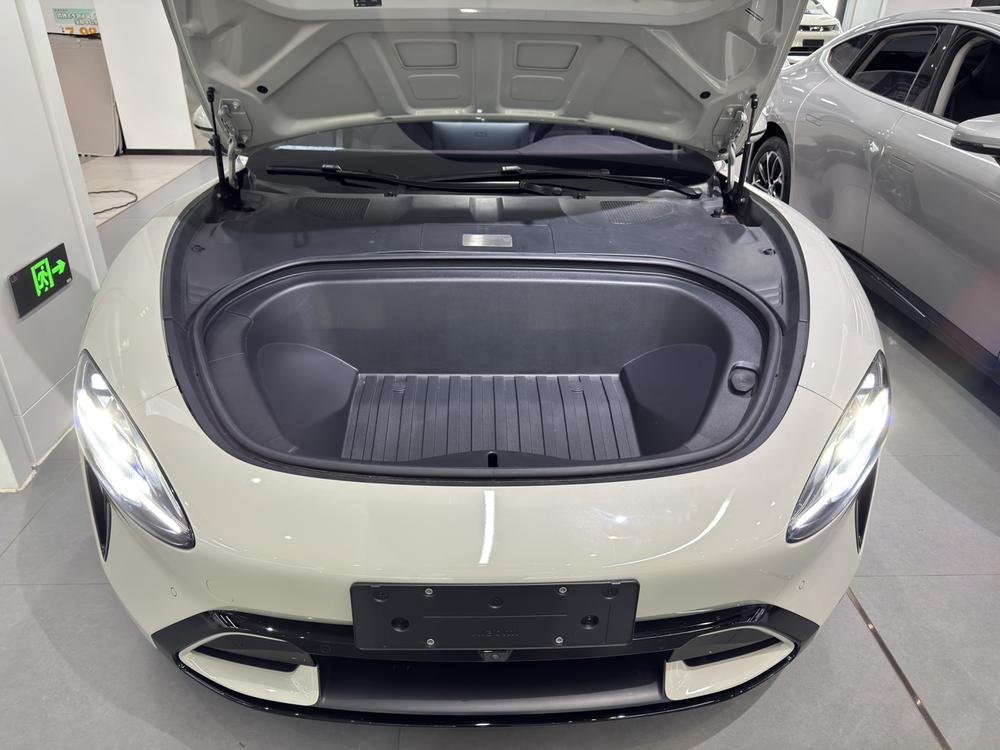 2024 #10 2024 immagine di auto #10