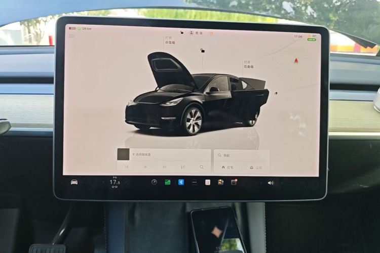 Tesla Model Y 2023 #13 Tesla Model Y 2023 car image #13