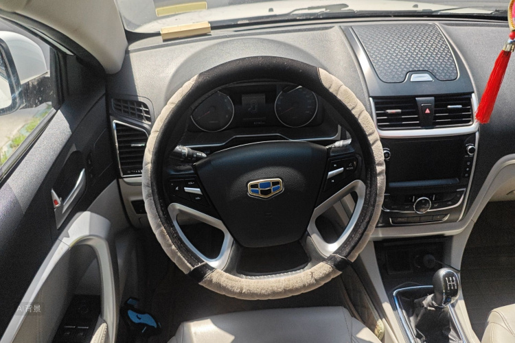 GEELY Emgrand 2015 #12 GEELY Emgrand 2015 car image #12
