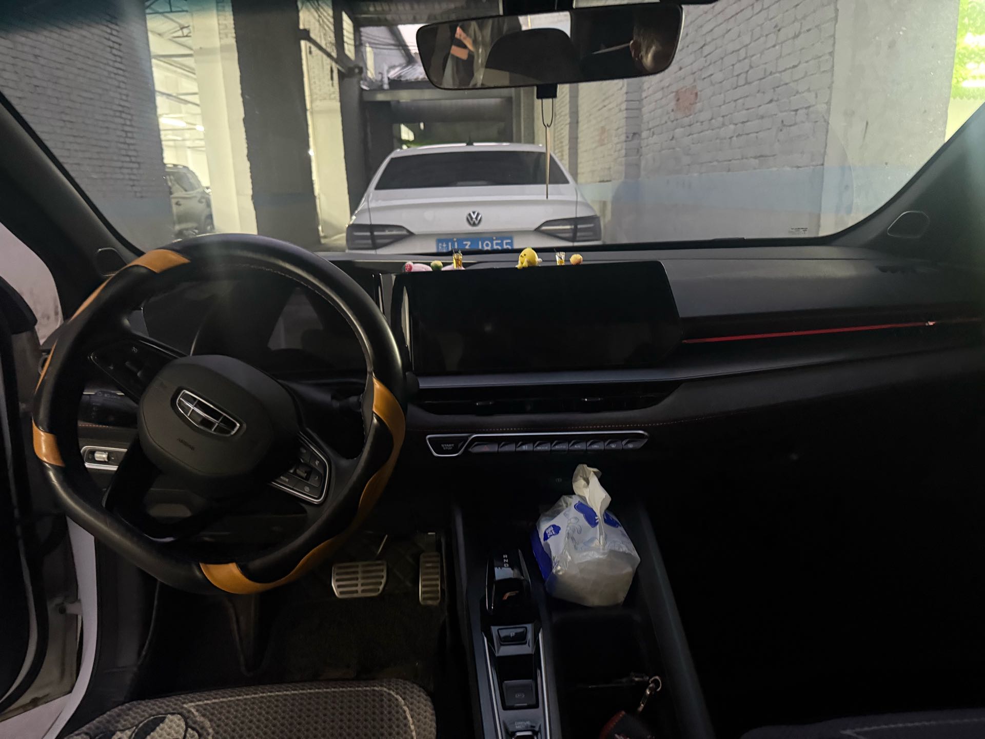 GEELY Binray 2023 #2 GEELY Binray 2023 изображение автомобиля #2