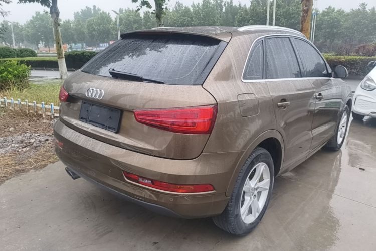 Audi Q3 2016 car image #7