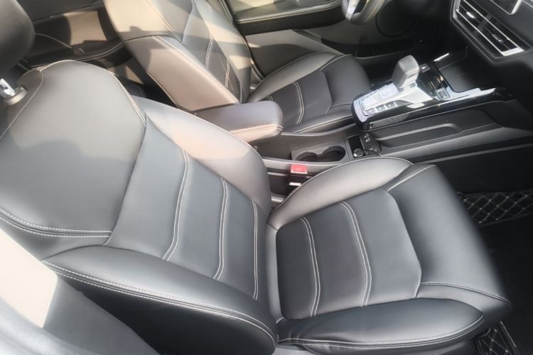 BYD Yuan New Energy 2019 #24 BYD Yuan New Energy 2019 car image #24
