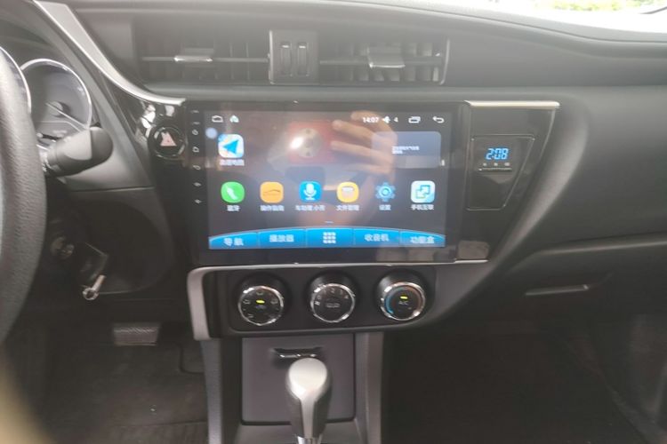 Toyota Corolla 2017 car image #13