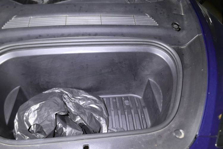Tesla Model Y 2021 #25 Tesla Model Y 2021 car image #25