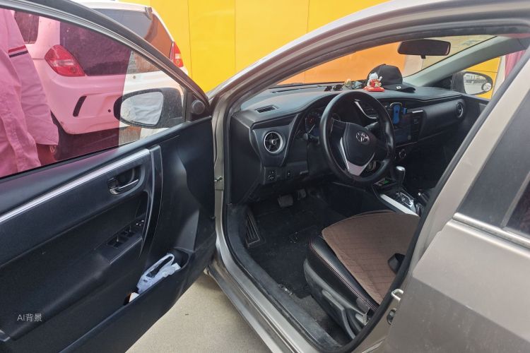 Toyota Corolla 2018 immagine di auto #18