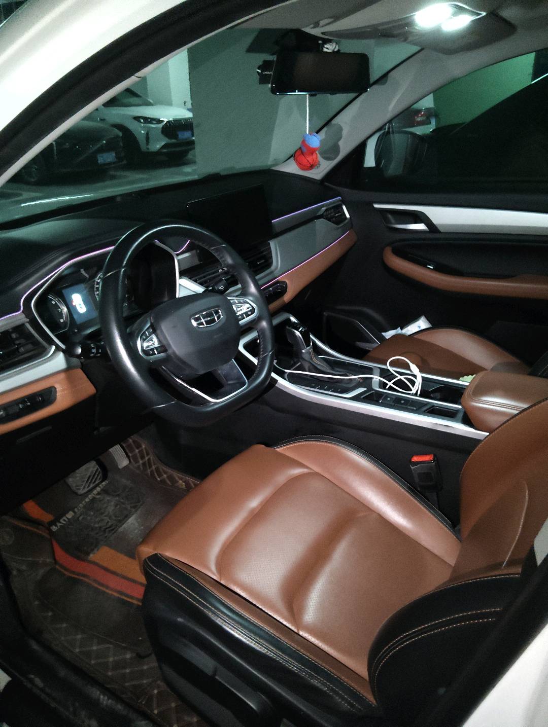 GEELY Vision X6 2021 car image #5