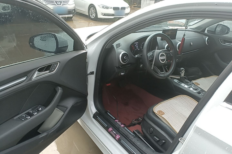 Audi A3 2020 car image #16