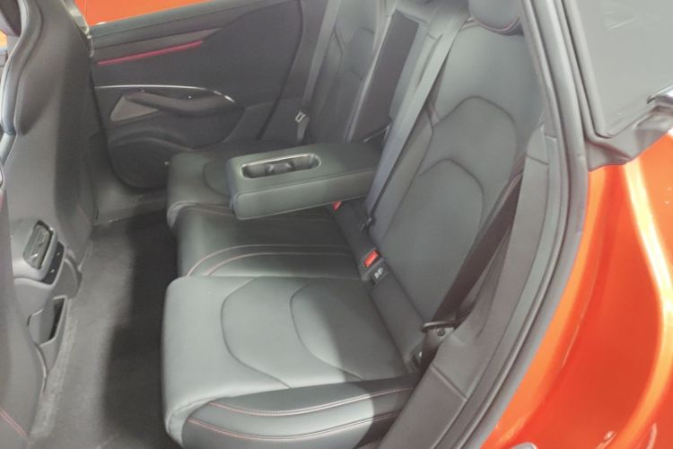 MI SU7 2025 #17 MI SU7 2025 car image #17