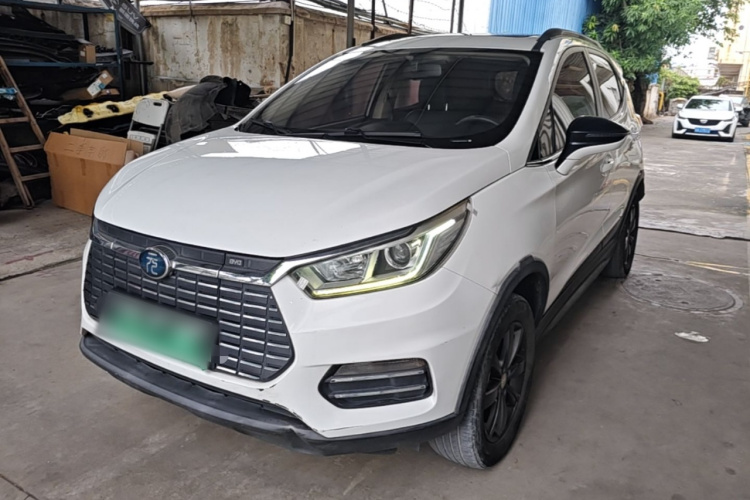 BYD Yuan New Energy 2019 #2 BYD Yuan New Energy 2019 car image #2