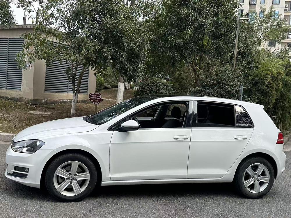 Volkswagen Golf 2015 car image #4