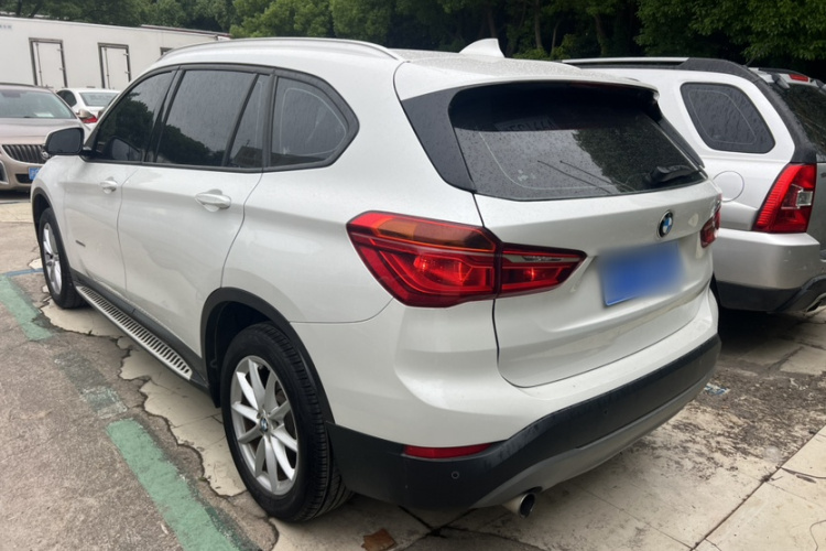 BMW X1 2018 #4 BMW X1 2018 car image #4