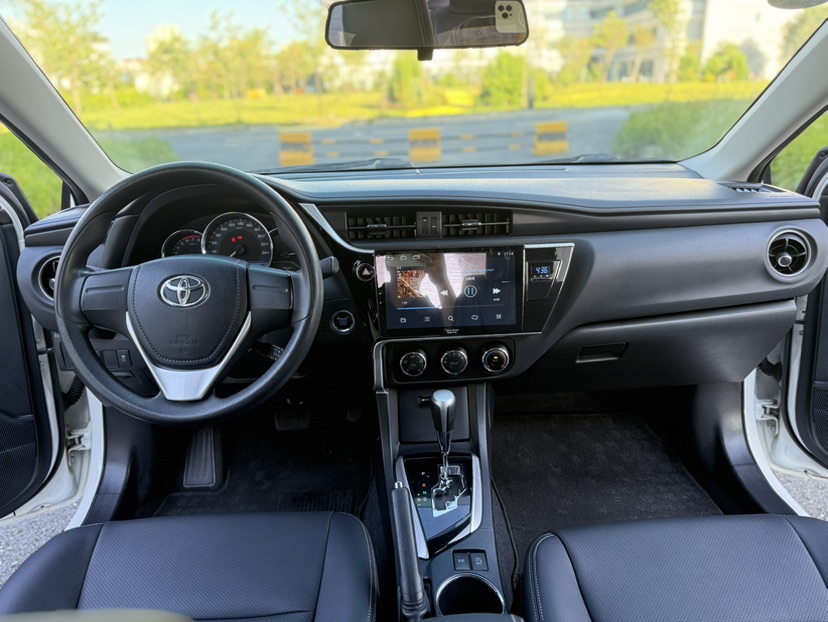 Toyota Corolla 2018 #8 Toyota Corolla 2018 car image #8