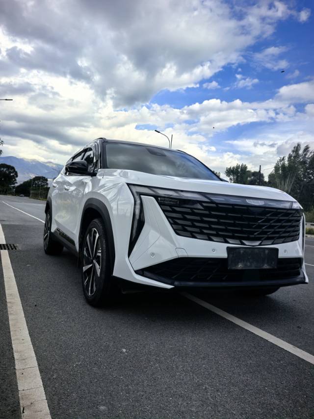 GEELY Boyue L 2023 #2 GEELY Boyue L 2023 car image #2