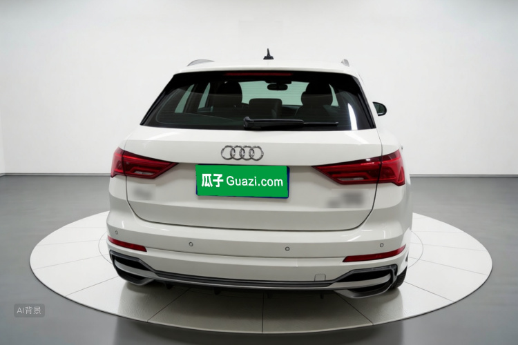 Audi Q3 2019 car image #6