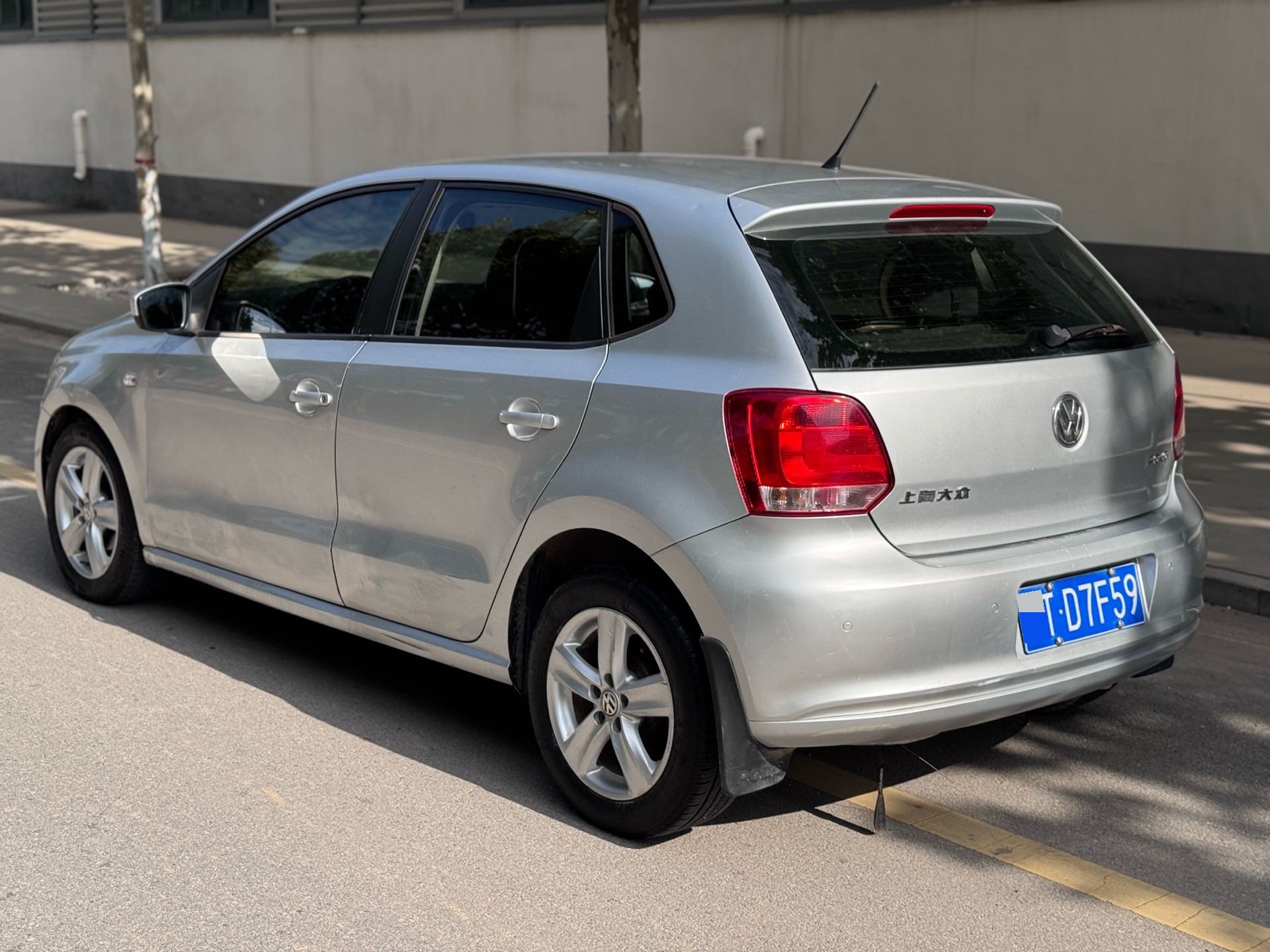 Volkswagen Polo 2012 #4 Volkswagen Polo 2012 car image #4