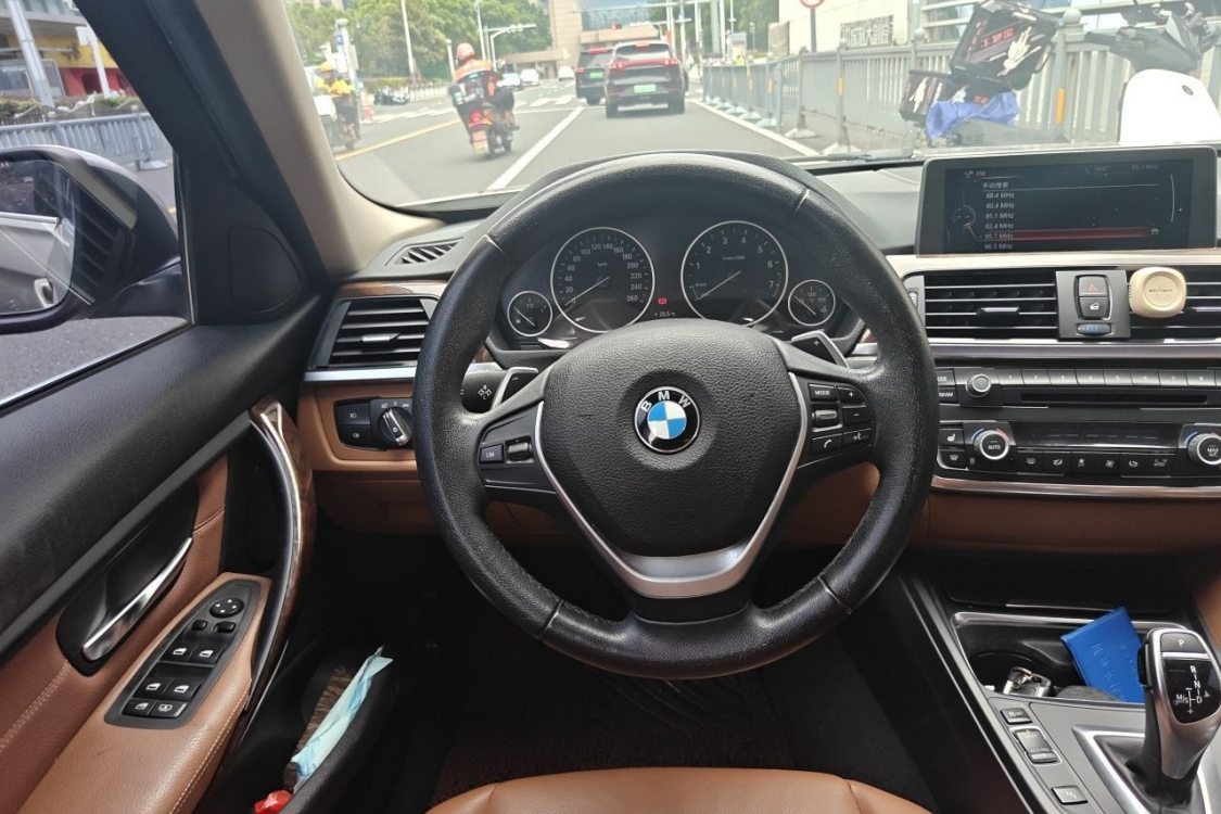 BMW 3 Series 2013 #22 BMW 3 Series 2013 car image #22