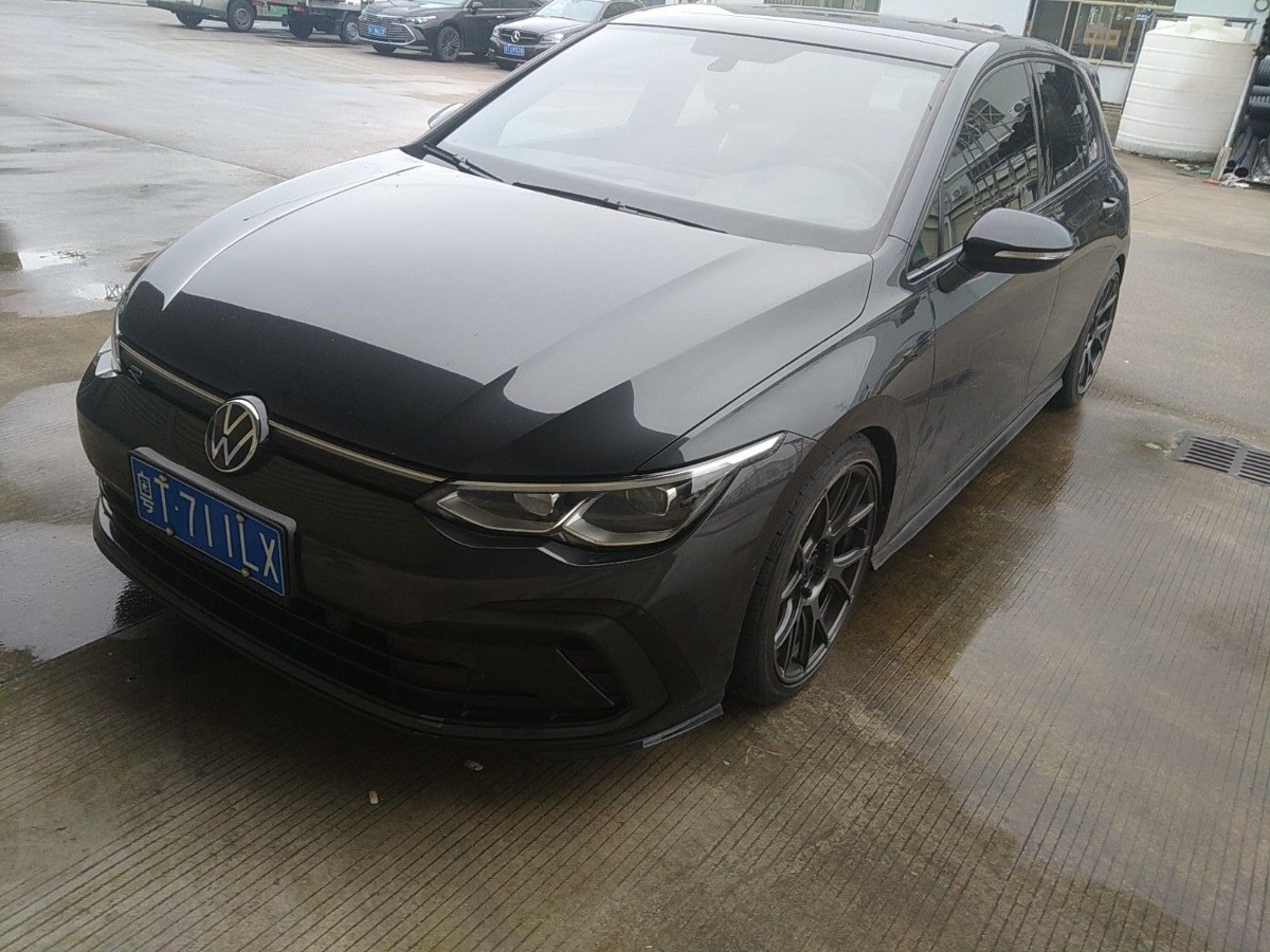 Volkswagen Golf 2023 car image 