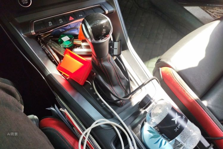 Audi Q3 2021 car image #16